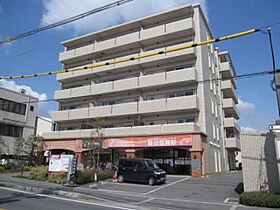 プルミエール・ソレイユ 0402 ｜ 大阪府八尾市東山本新町３丁目3-23（賃貸マンション1LDK・4階・50.65㎡） その1