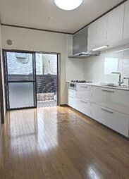 クレストハイム 2 4DKの室内