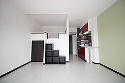 ブルックリン天神 203 2階ワンルームのリビング/ダイニング