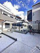 屋根付き駐輪場は大事な自転車を雨から守ります♪