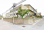 神戸市立鷹取中学校 364m