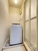 人気の室内洗濯機置き場がついてます♪♪