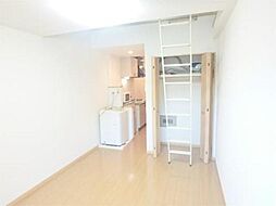 フォレスト相原 201. 2階1Kのリビング/ダイニング