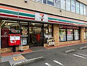 セブンイレブン横浜新井町店 776m