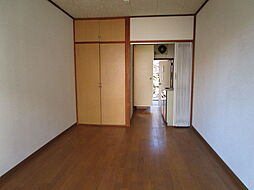 レイクサイドヒル 201 2階1Kのリビング/ダイニング