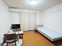 ジュネス国立 2階1Kのリビング/ダイニング