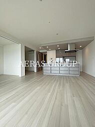 ＨＡＲＵＭＩＦＬＡＧ ＳＵＮ ＶＩＬＬＡＧＥ Ａ棟 9階4LDKのリビング/ダイニング