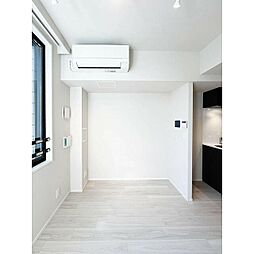 ラ・ペルラ下北沢 1階1LDKのリビング/ダイニング