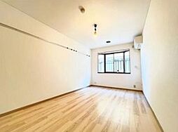 メゾン片倉 102 1階ワンルームのリビング/ダイニング