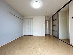 ミストグラス 103 1階ワンルームのリビング/ダイニング