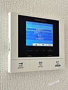 カラーモニターホンで来訪者を確認できます♪
