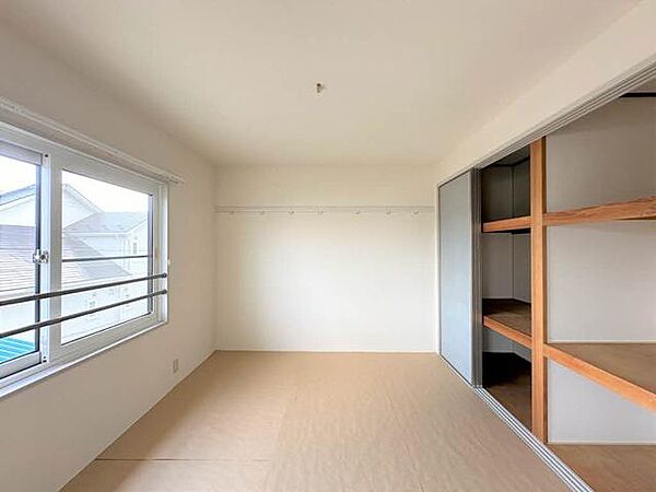apartment 岩手県滝沢市鵜飼大緩60-8
鵜飼大緩の賃貸情報を見る
物件地図