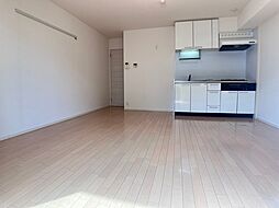 Gold Win 2階1LDKのリビング/ダイニング