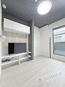 ホワイトベースで明るい内装♪