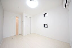 アザーレスフィーダ淵野辺 201 2階1Kのリビング/ダイニング