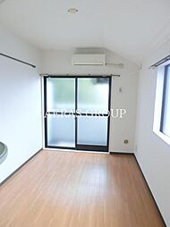 ピアニシオンブローニュクレスト 5階ワンルームのリビング/ダイニング