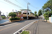 そうてつローゼン白根店 688m
