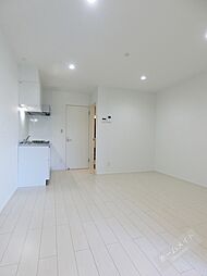 アイティーオ七道 202 2階1LDKのリビング/ダイニング