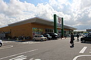 ウオロク鳥屋野南店 460m