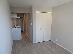 ヴァンヴェール白鳥 2-A 2階1Kのリビング/ダイニング