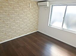 ラ・ルーチェ 201 2階1Kのリビング/ダイニング