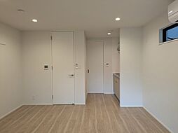 GRADUS上溝II 3階1LDKのリビング/ダイニング