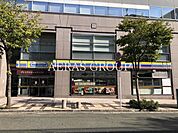 ミニストップ よこはま吉田町店 191m