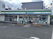 ファミリーマート 豊玉南三丁目店 371m