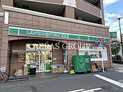 ローソンストア100 池袋要町店 163m