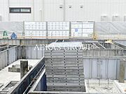 建設中