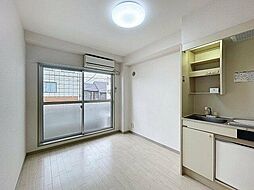 鳴海ビル 2階ワンルームのリビング/ダイニング