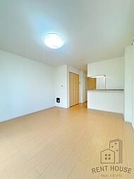 パンプキンキャッスル 1階ワンルームのリビング/ダイニング