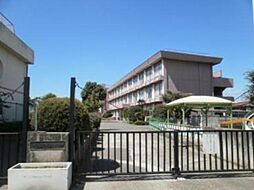 日野市立日野第八小学校 861m