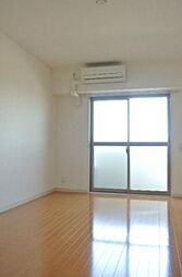 ガーデンブルグ 4階1Kのリビング/ダイニング