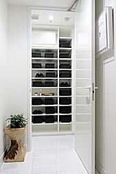 同建物内の写真を掲載しており、実際の部屋とは異なる場合がございます。