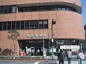 豊島郵便局 520m