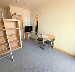 レオパレスU&amp;SII 4階1Kのリビング/ダイニング