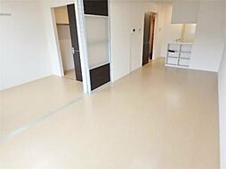 ロータス府中 102 1階1LDKのリビング/ダイニング