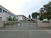四街道市立和良比小学校 584m