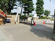 さいたま市立岩槻中学校 582m