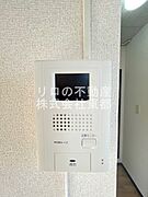 訪問者が一目で分かるＴＶモニタ付インターホンです！