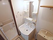 嬉しいシャンプードレッサー完備