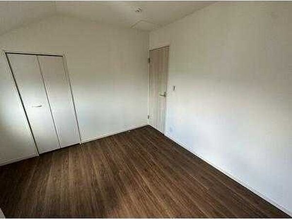 detached 東京都多摩市連光寺１丁目25-63

地図を見る