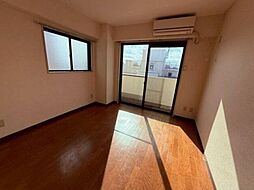 ハイネス富士見ヶ丘 4階2DKのリビング/ダイニング