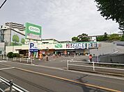 クリエイトＳ・Ｄ 調布柴崎店 570m