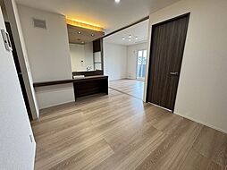 セブンワンテン　M 202 2階3LDKのリビング/ダイニング