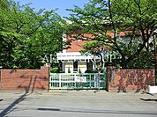 上尾市立瓦葺小学校 994m