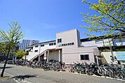 新潟大学前駅(JR 越後線) 488m