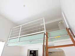 パンシオン国領 1階ワンルームのリビング/ダイニング