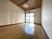 フローリングで雰囲気のいい内装です！